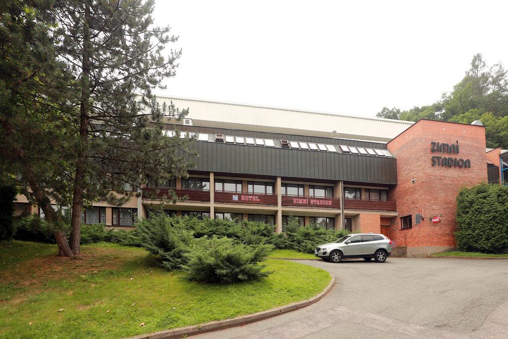 Hotel Zimni Stadion Náchod Εξωτερικό φωτογραφία